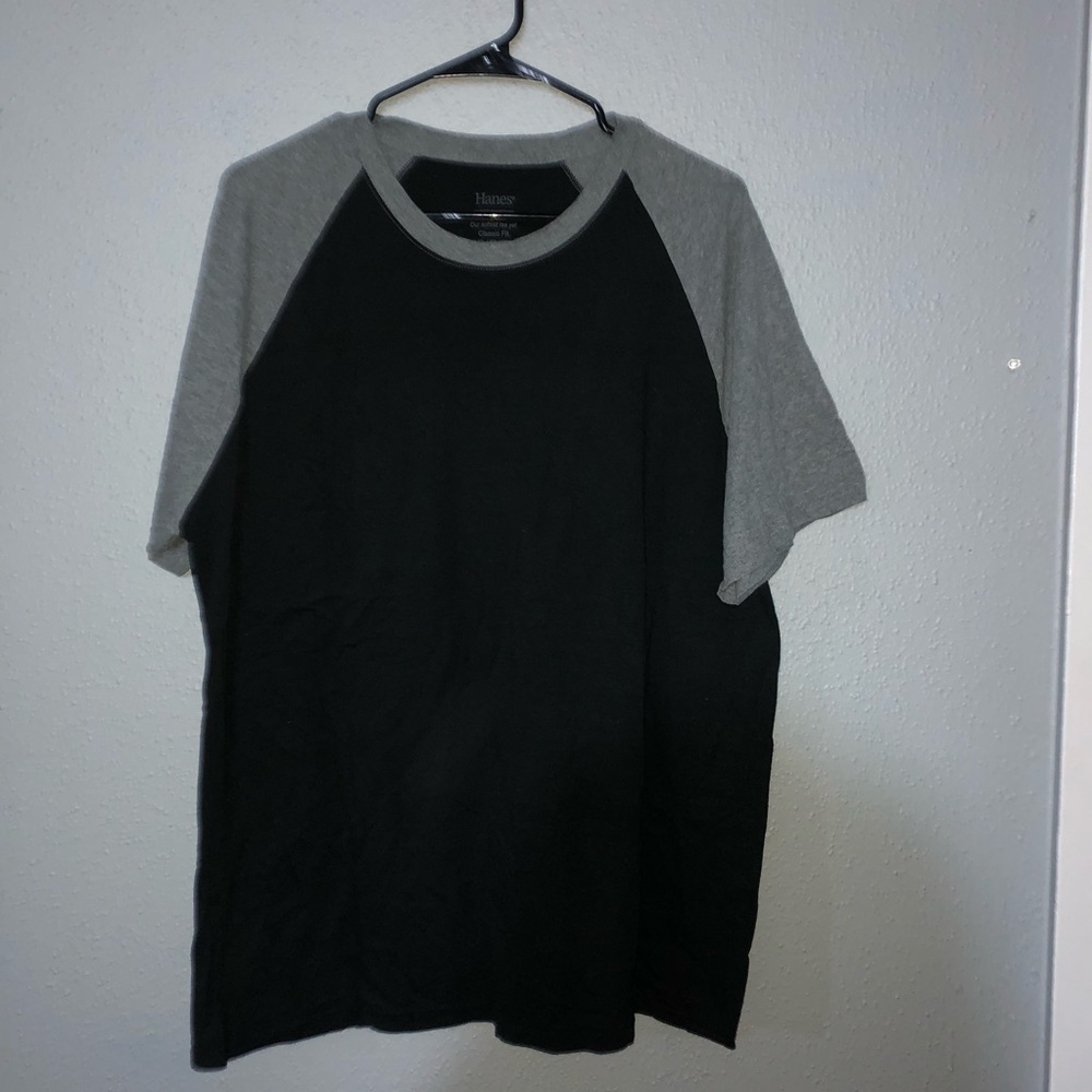 Black and grey short sleeve baseball tee